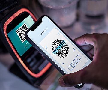 Contactless payment with smartphone